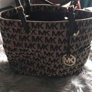 Medium Michael Kors tote